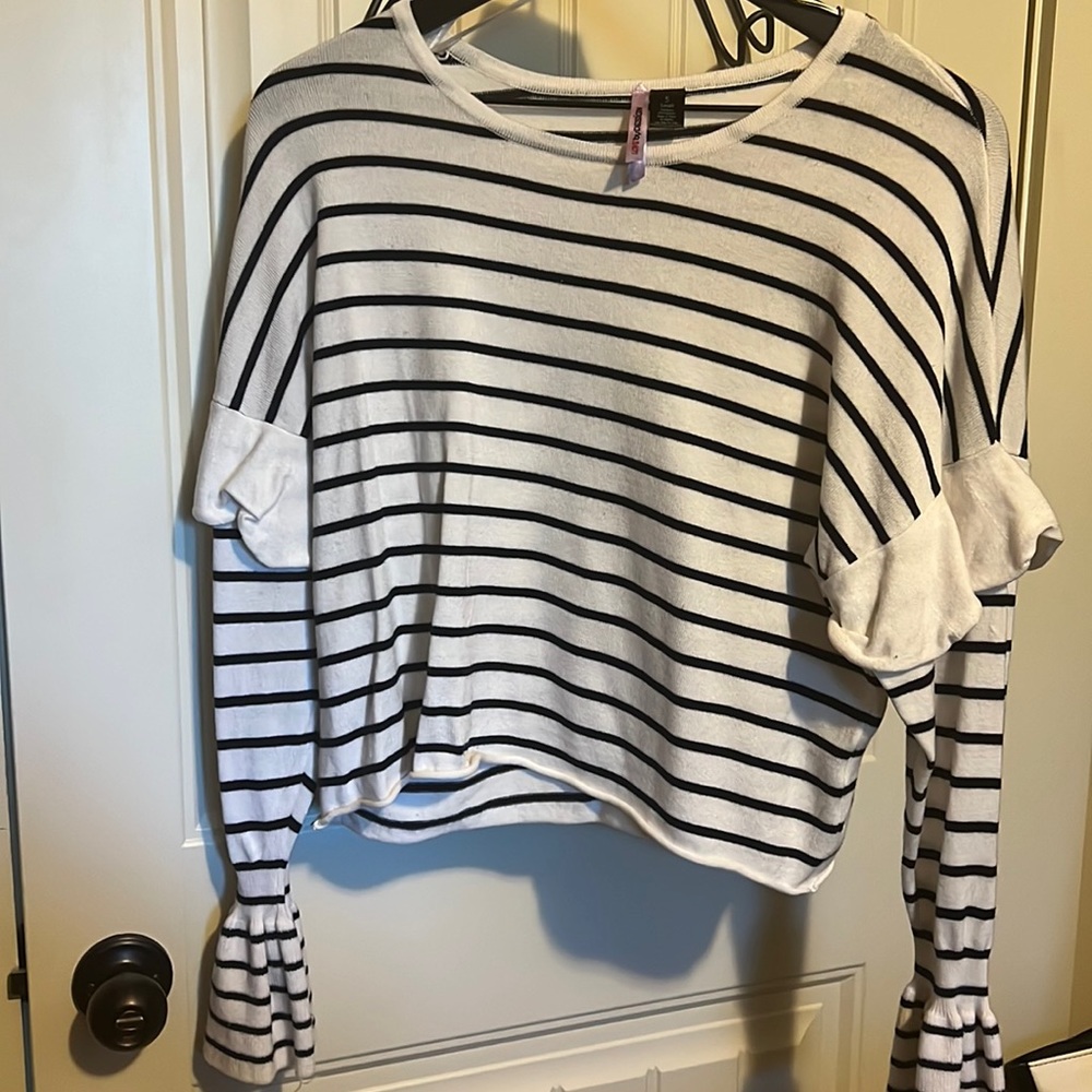 White and black bell sleeve sweater